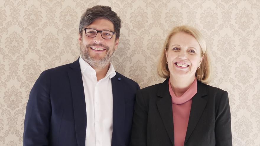 Justizsenator Dr. Dirk Behrend; Dörte Elß, Verbraucherzentrale Berlin